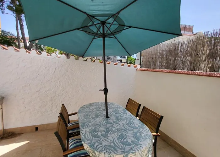 Semi-Detached Adosado Con Encanto -130 M2 - Wifi 600 Mb - Piscina Comunitaria - Patio Privado